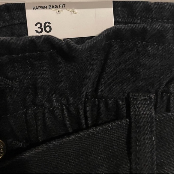 Women Zara Sz US 4 Paper Bag Fit denim black shorts with belt - Picture 5 of 6